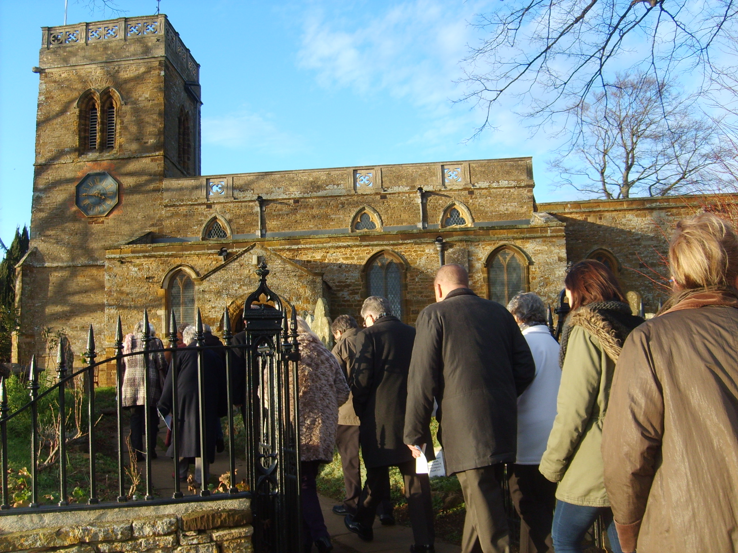 2015 parish church arrival